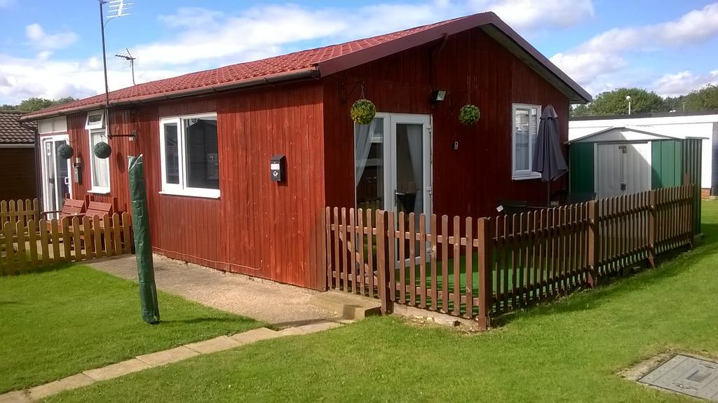 D&D Holiday Chalet Бринлингтон Экстерьер фото